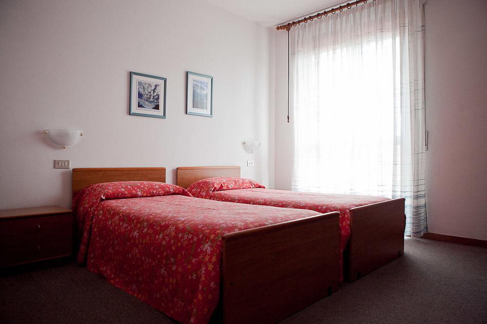 Hotel Villa Al Vento Torbole Sul Garda Extérieur photo