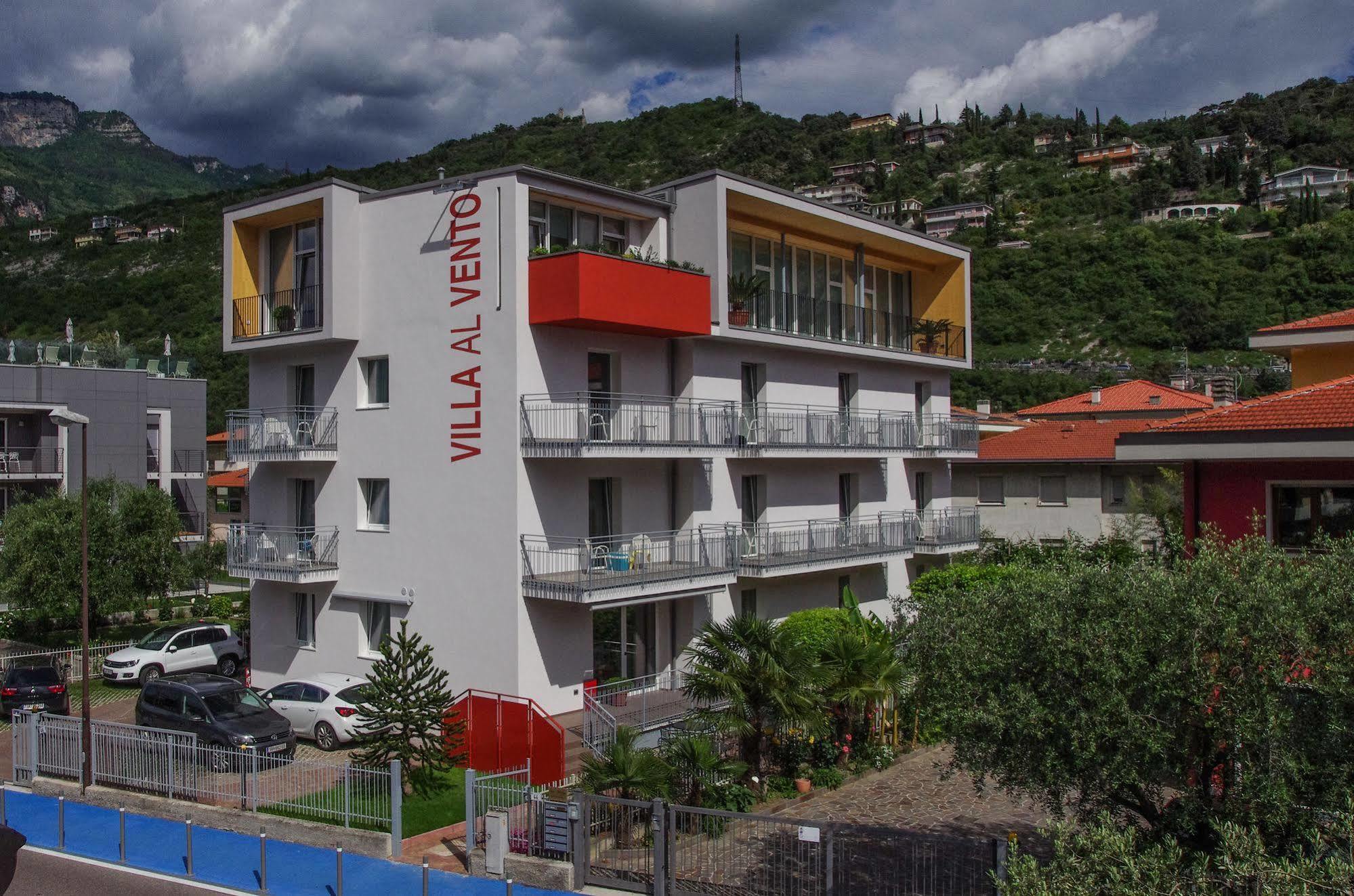 Hotel Villa Al Vento Torbole Sul Garda Extérieur photo