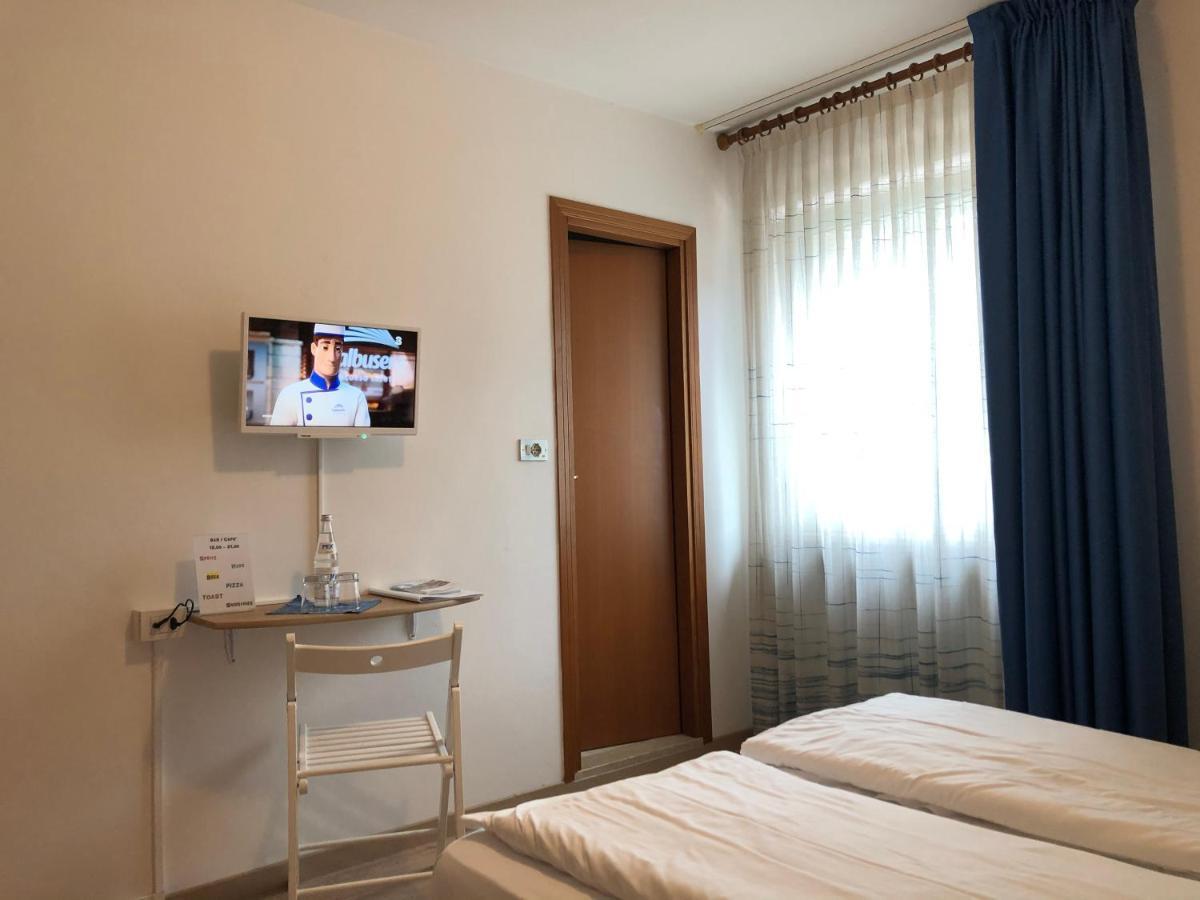 Hotel Villa Al Vento Torbole Sul Garda Extérieur photo